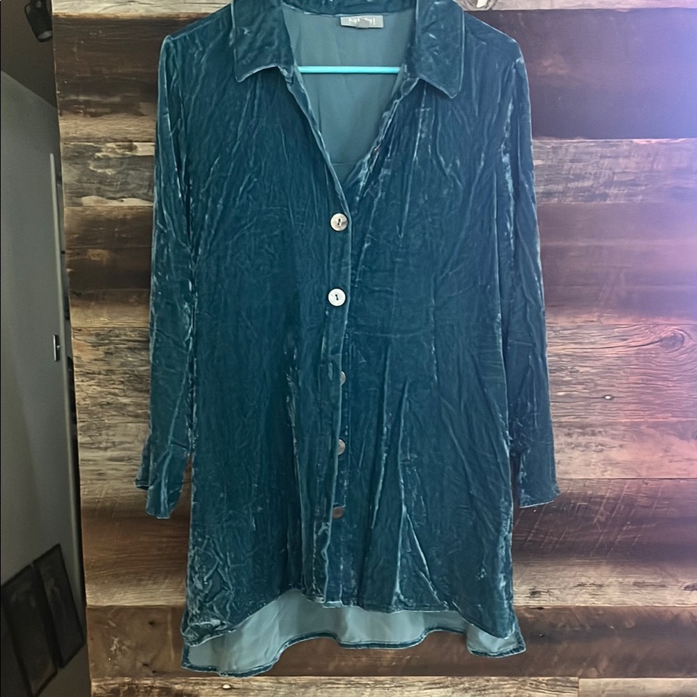 Habitat Long Teal Crushed Velvet Blouse